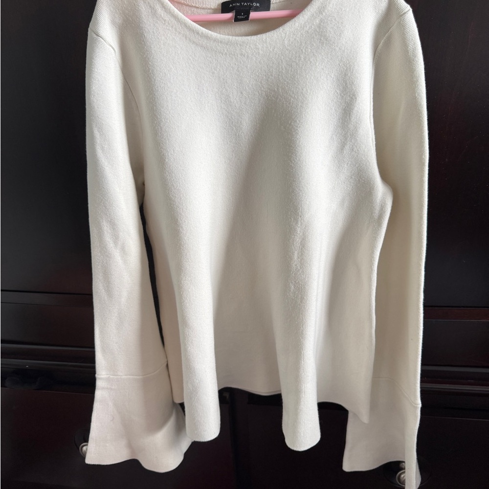 Women’s Small White Sweater by Ann Taylor